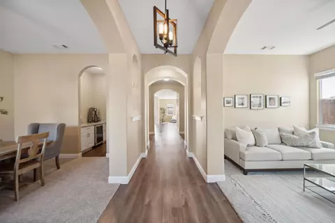 819 Bellagio Ter, Redding, CA 96003 photo 4