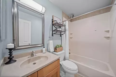 225 Ridgetop Dr # 215, Redding, CA 96003 photo 16