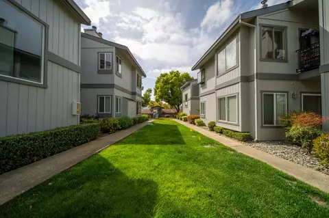 225 Ridgetop Dr # 215, Redding, CA 96003 photo 18