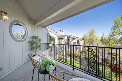 225 Ridgetop Dr # 215, Redding, CA 96003 photo 5