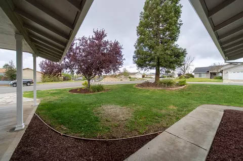 1808 Whistling Dr, Redding, CA 96003 photo 18