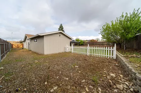 1808 Whistling Dr, Redding, CA 96003 photo 20