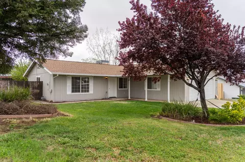 1808 Whistling Dr, Redding, CA 96003