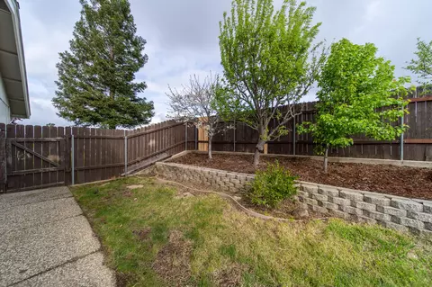 1808 Whistling Dr, Redding, CA 96003 photo 21