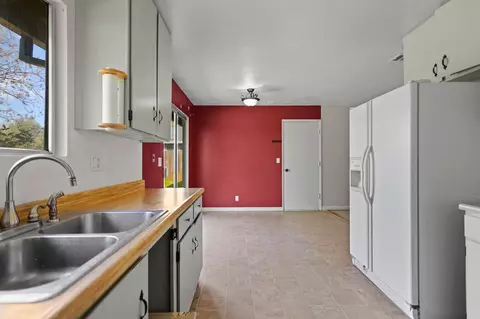 2278 Christian Ave, Redding, CA 96002 photo 8