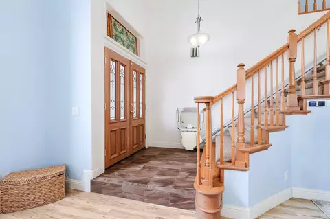 Entry Way - 1607 St Andrews Dr, Redding, CA 96003 photo 1 of 7