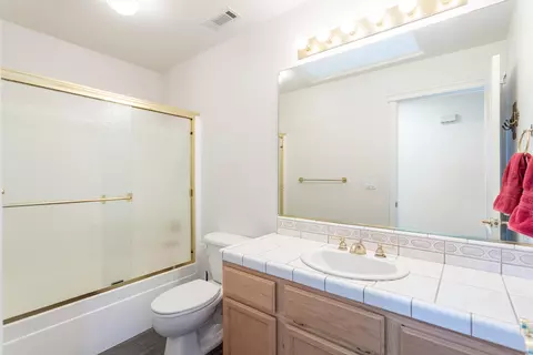 Bath - 11780 Talofa Dr, Redding, CA 96003 photo 1 of 3