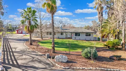 19530 Broadhurst Rd, Cottonwood, CA 96022