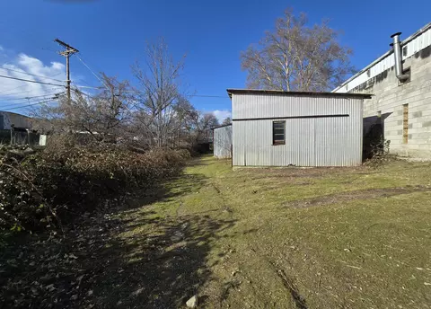 123 Raymond St, Yreka, CA 96097 photo 4
