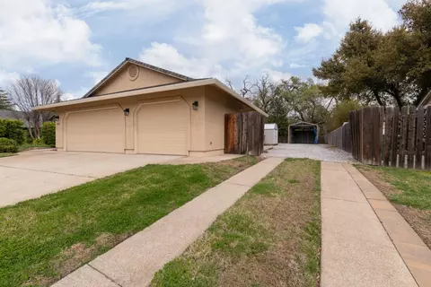 6657 Hemlock St, Redding, CA 96001 photo 4