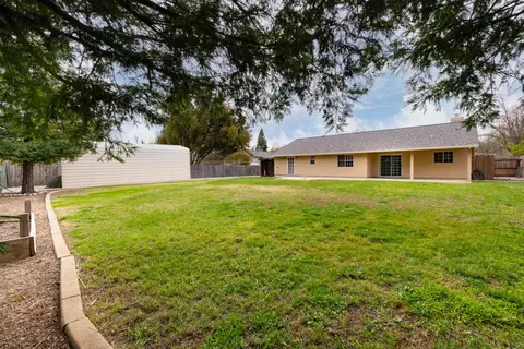 6657 Hemlock St, Redding, CA 96001 photo 30