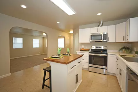 Kitchen - 2900 Lanning Ave, Redding, CA 96001 photo 1 of 3