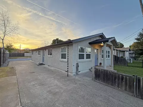 Exterior - 2900 Lanning Ave, Redding, CA 96001 photo 2 of 4