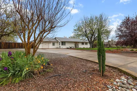 6703 Drake Dr, Anderson, CA 96007