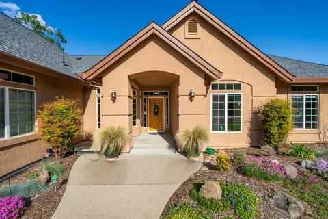 Exterior - 4803 Clark River Dr, Redding, CA 96002 photo 13 of 38