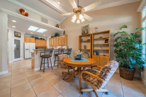 Dining - 4803 Clark River Dr, Redding, CA 96002 photo 4 of 5
