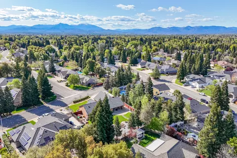 View/Area - 4803 Clark River Dr, Redding, CA 96002 photo 8 of 11