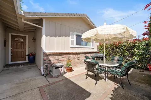Exterior - 4660 Memory Ln, Redding, CA 96001 photo 1 of 6