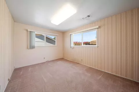 Bedroom - 4660 Memory Ln, Redding, CA 96001 photo 3 of 6