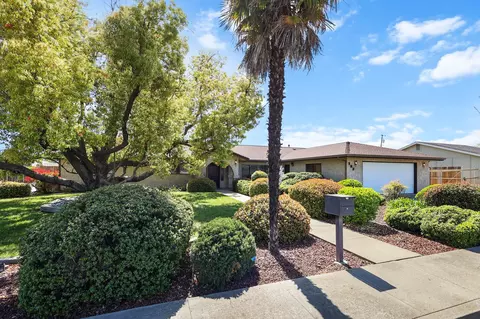 703 Givens Rd, Red Bluff, CA 96080 photo 2