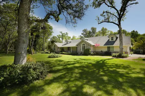 14435 Molluc Dr, Red Bluff, CA 96080