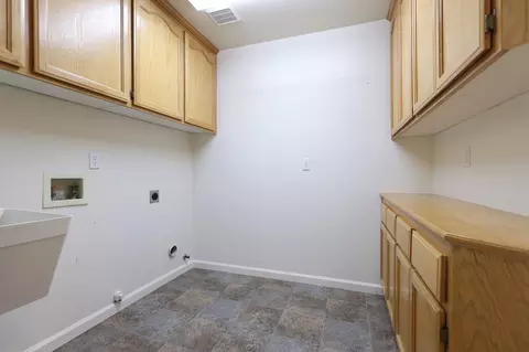 1426 Gladstone Ct, Redding, CA 96001 photo 25