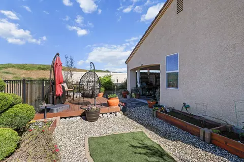 Exterior - 6180 Lucca Trl, Redding, CA 96003 photo 3 of 12