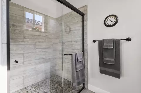 Bath - 6180 Lucca Trl, Redding, CA 96003 photo 1 of 4
