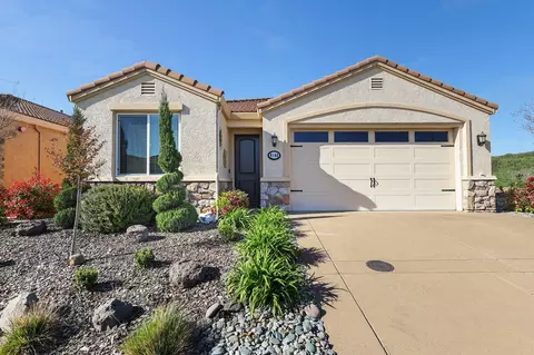 6180 Lucca Trl, Redding, CA 96003