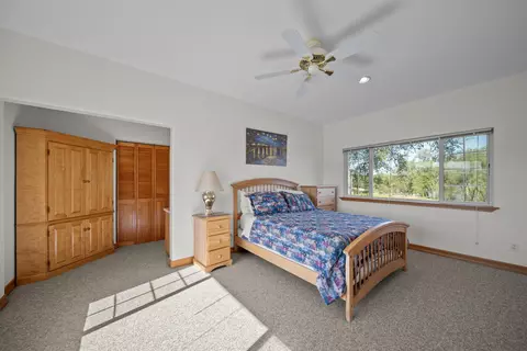 Bedroom - 17935 Rivers Edge Dr, Red Bluff, CA 96080 photo 3 of 5