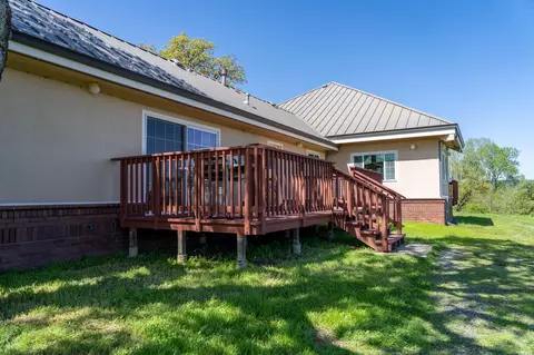 Exterior - 17935 Rivers Edge Dr, Red Bluff, CA 96080 photo 5 of 5