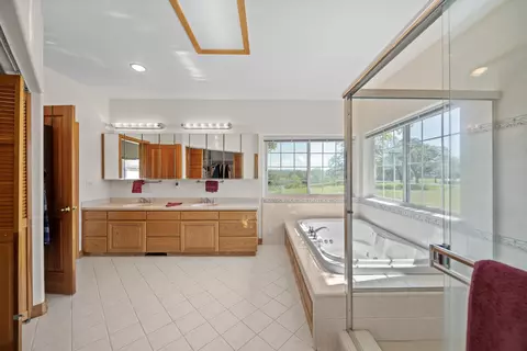 Bath - 17935 Rivers Edge Dr, Red Bluff, CA 96080 photo 1 of 7