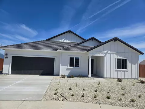 4232 Acadia Pl, Redding, CA 96001