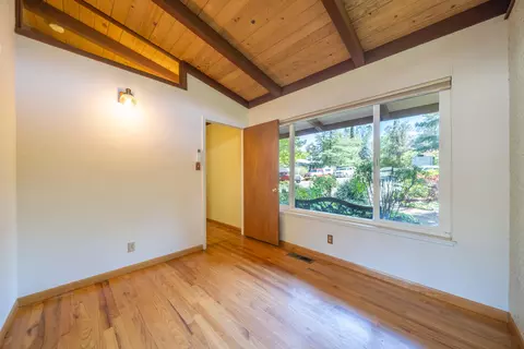 750 Pioneer Ct, Redding, CA 96001 photo 12