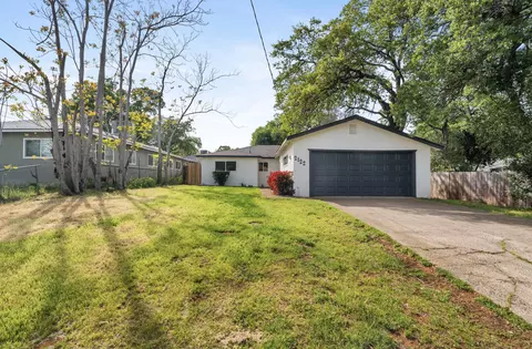 2122 Oxford Rd, Redding, CA 96002 photo 1