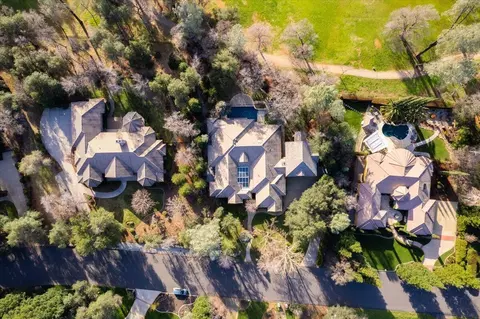 View/Area - 13454 Tierra Heights Rd, Redding, CA 96003 photo 2 of 2