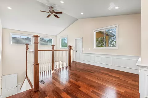 Living - 13454 Tierra Heights Rd, Redding, CA 96003 photo 7 of 9