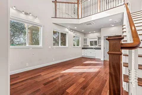 Living - 13454 Tierra Heights Rd, Redding, CA 96003 photo 5 of 9