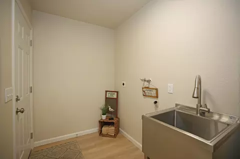 Other - 2098 El Reno Ln, Redding, CA 96001 photo 2 of 2