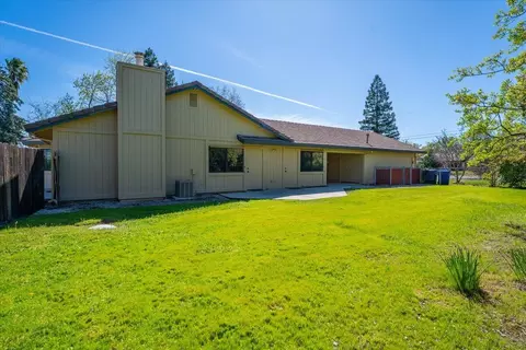 Exterior - 16946 Campo Calle, Redding, CA 96001 photo 33 of 46