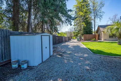 Exterior - 16946 Campo Calle, Redding, CA 96001 photo 16 of 46
