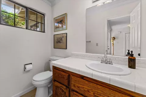 Bath - 16946 Campo Calle, Redding, CA 96001 photo 1 of 9