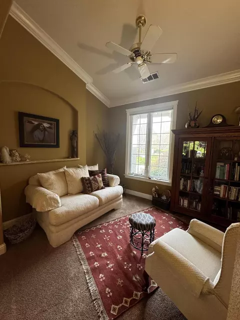4660 Yellowstone Dr, Redding, CA 96002 photo 15