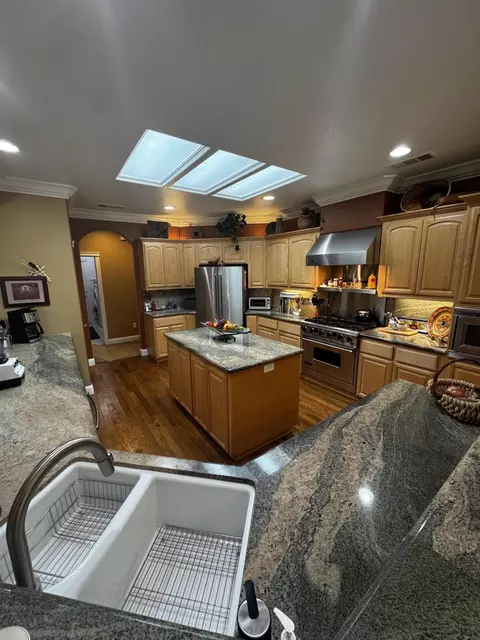 4660 Yellowstone Dr, Redding, CA 96002 photo 17
