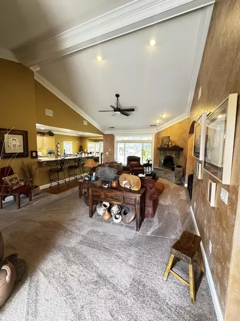 4660 Yellowstone Dr, Redding, CA 96002 photo 9