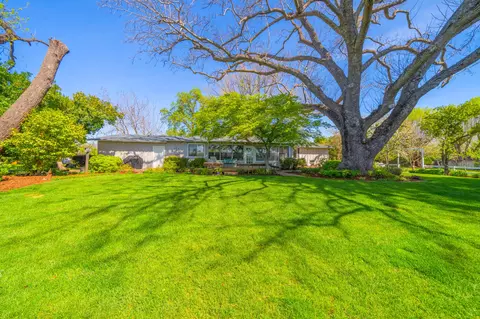 Exterior - 22145 Gilmore Ranch Rd, Red Bluff, CA 96080 photo 15 of 27