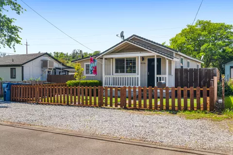3236 Veda St, Redding, CA 96001 photo 4