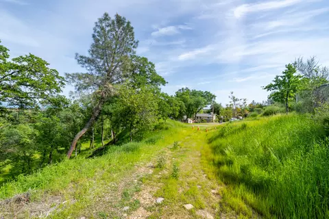 2330 West St, Redding, CA 96001 photo 30