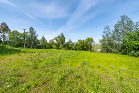 2330 West St, Redding, CA 96001 photo 27