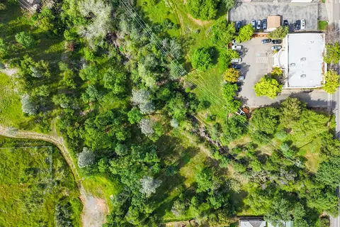 2330 West St, Redding, CA 96001 photo 19